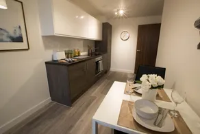 Caro Short Stay Parker Street - Image 3