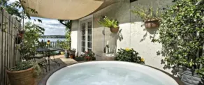 The Lakehouse Bed and Breakfast - Image 5