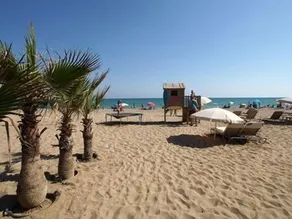 Amity Be my Guest Castelldefels - Image 5
