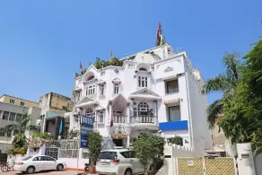 Hotel Maan’s Heritage by OYO Rooms - Image 5