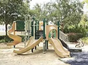 Silver Palm Retreat - Image 4