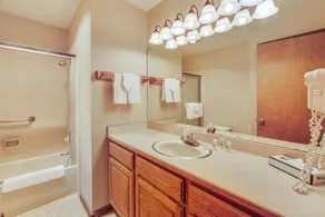 zRidge Condo 13 - Image 2