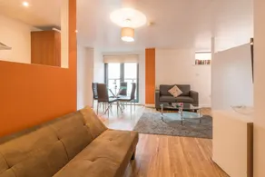Cosy Apartment in Manchester City Centre - Image 2