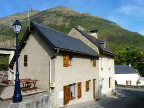 Maison de 3 chambres avec terrasse amenagee a Sassis - Image 2