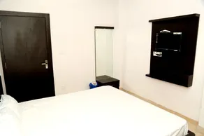 Hotel Ashapura - Image 5