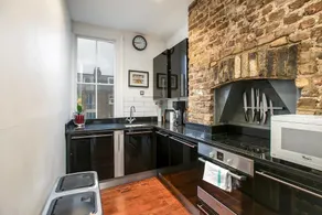 Designer 1 bed in Heart of West Kensington - Image 3