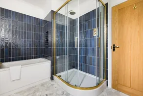 The Blackheath Hideaway - Alluring 2bdr Flat With Balcony - Image 2