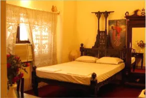 Newtons Manor - Image 3