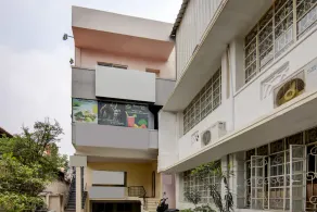 Apple Door Service Apartment - Image 5