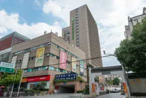 Holiday Inn Express Wujiaochang - Image 3