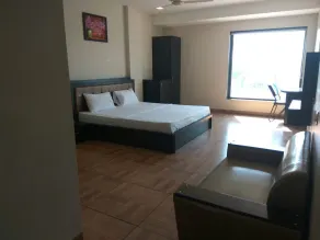 Hotel S24 - Image 4