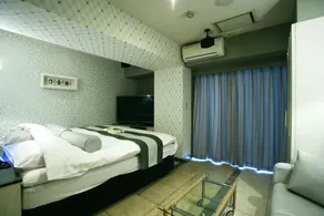 Hotel Christmas Numazu - Image 4