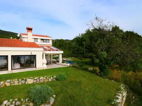 Modern Villa in Icici With Swimming Pool - Image 4