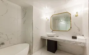 Rampart Hotel - Image 4
