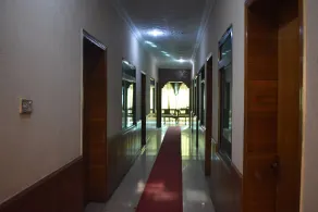 Hotel Kashmir International - Image 4