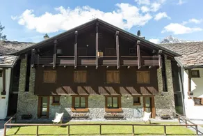 JOIVY Courmayeur Imperial Suite Home Plangorret - Image 2
