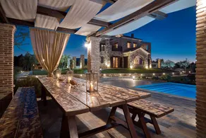 Palazzo Di P Villa, World 5th Award - Image 2