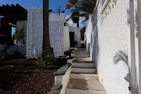 Little house with poolseaand mountainview and big sunterrace for 4 pers - Image 3