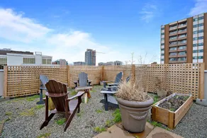 Heritage Conversion Family Condo in Downtown Victoria - Image 5