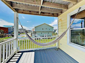 New Listing! Spacious Beach W/ Tiki Room 5 Bedroom Home - Image 3