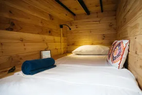 Island Hostels Colombo - Image 4