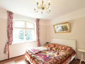 Charming Holiday Home in Am Salzhaff With Terrace and Garden - Image 2