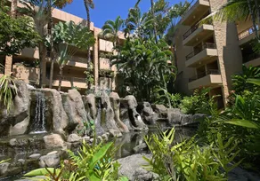 Castle Paki Maui - Image 2