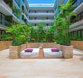 THE CITY Luxury Suites - Image 2