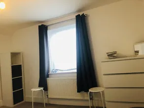 Charming 3 Double Bed Apartment in Tonbridge - Image 4