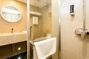 Dalian Spring Hotel (City Government People's Square Subway Station Branch) - Image 5