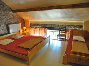 Renovated Farmhouse Completely Furnished Forgroups - Image 2
