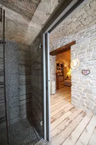 Studio in Popolano, With Wonderful Mountain View, Enclosed Garden and Wifi - Image 5