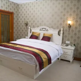 Yan Emperor Hotel - Image 3