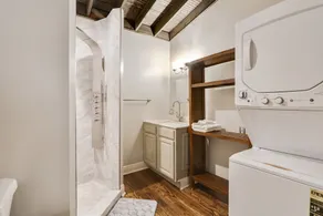 2038 Iberville Studio Rear 2BD - Image 4