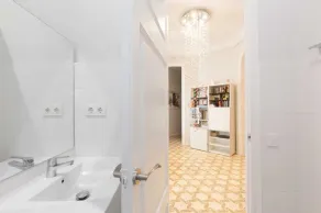 Design Guestroom Barcelona Arc de Triomf - Image 2