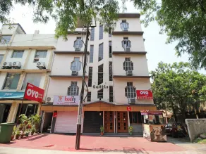 Hotel Castle - Image 4