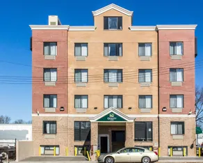 Paramount Inn - Image 4