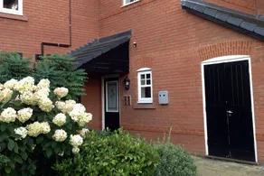 Family Friendly Apartment in Nantwich With Free Wifi & Netflix - Image 4