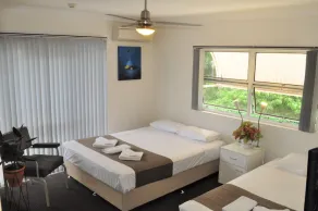 Isla House Greenslopes - Image 3