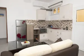 Lovely 1-bed House in Timbaki - Image 2