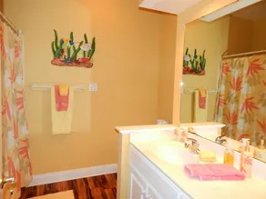 001 Melray Haven 4 Bedroom Home - Image 5