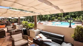 Appartamento con terrazza, giardino e idromassaggio | Vista sul giardino - Image 5