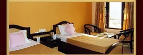 Hotel Pine Havens - Image 3