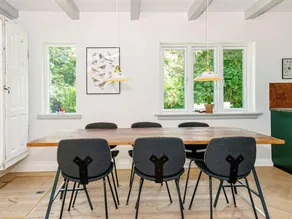 Peaceful Holiday Home in Rømø Jutland With Terrace - Image 4