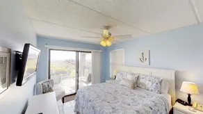 Bright 2 Bedroom Ground Floor, Ocean Front Condo With Beach Access And Pool Condo - Image 2