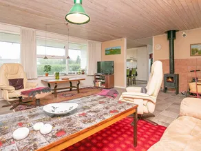 Inviting Holiday Home in Roslev 300m From Limfjorden - Image 2