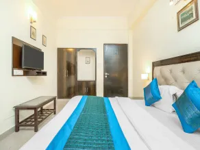 Amitabh Guest House - Image 2