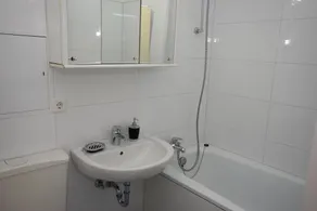 AB Apartment 119 - Image 3