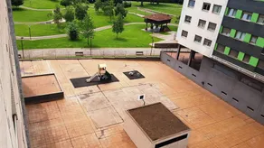 Lauredal - Atico con amplia terraza, 2 hab, 2 banos, padel, parque infantil - Image 3