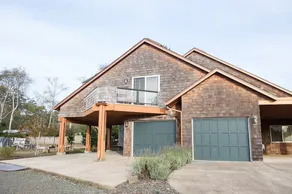 Waterside Family Fun 3 Bedroom Duplex - Image 4
